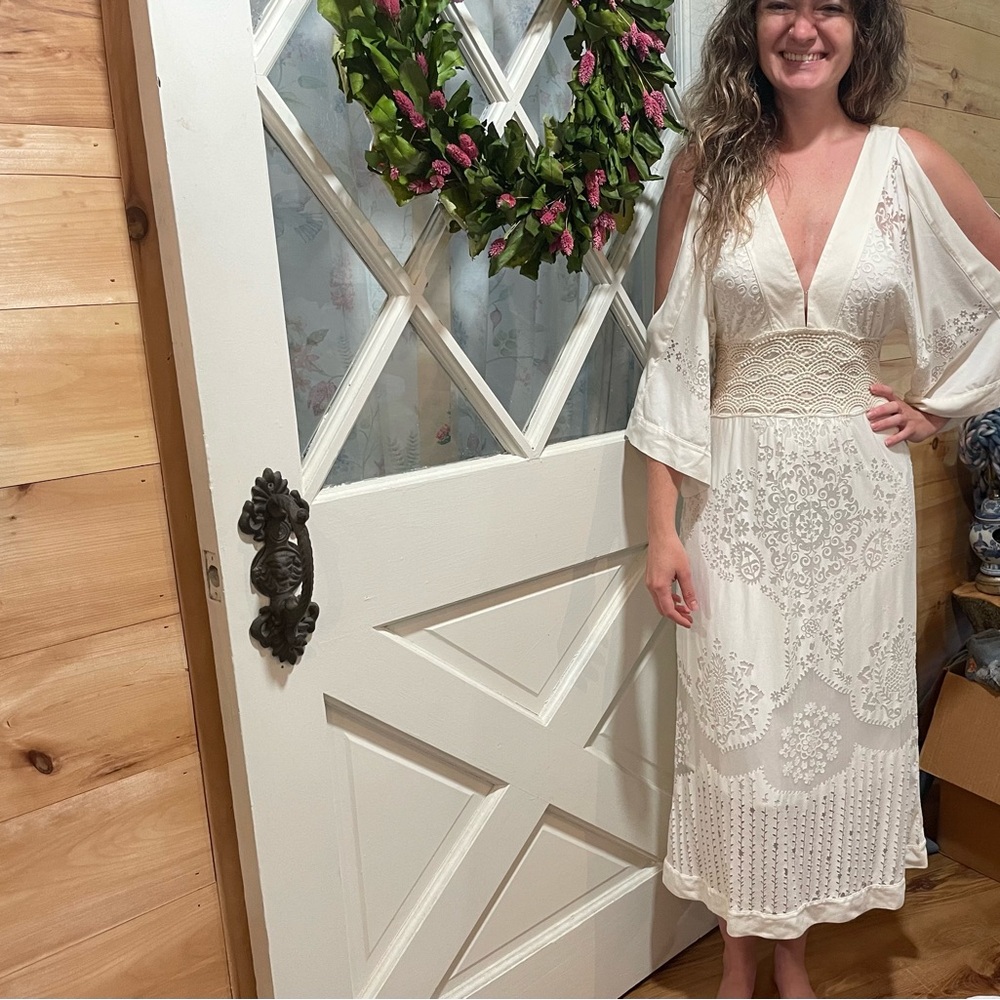 Elegant Off-White Farm Rio Solana Dress Size S - Picture 16 of 16